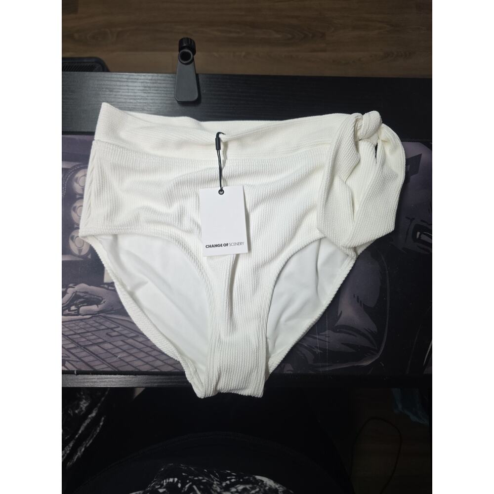 Change Of Scenery High Waisted bikini Bottom